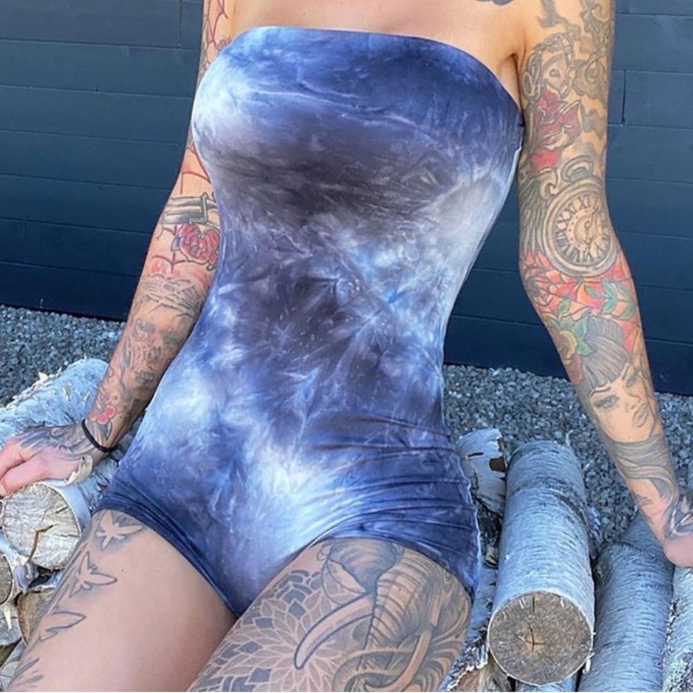 Fashion Nova Blue Tie-Dye Bodysuit